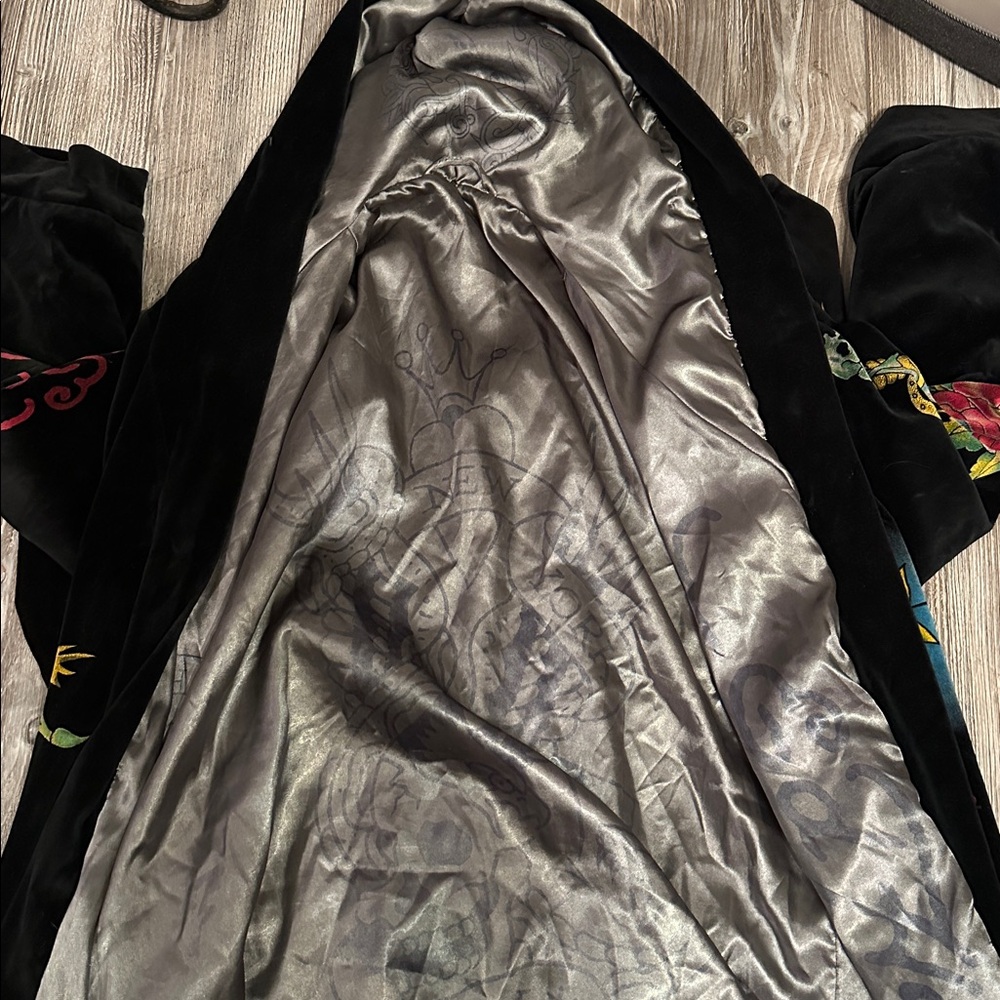 Y2K Ed Hardy Velvet Robe Coat Skull Tattoo Graphic Black S/M Luxury Streetwear - Picture 10 of 15